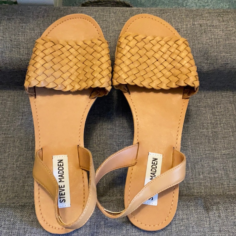 Steve Madden woven leather sandals